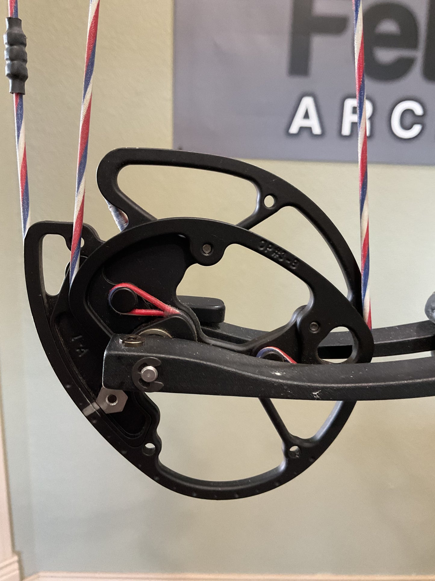 Elite Option-6 RH 70LB 29DL Black