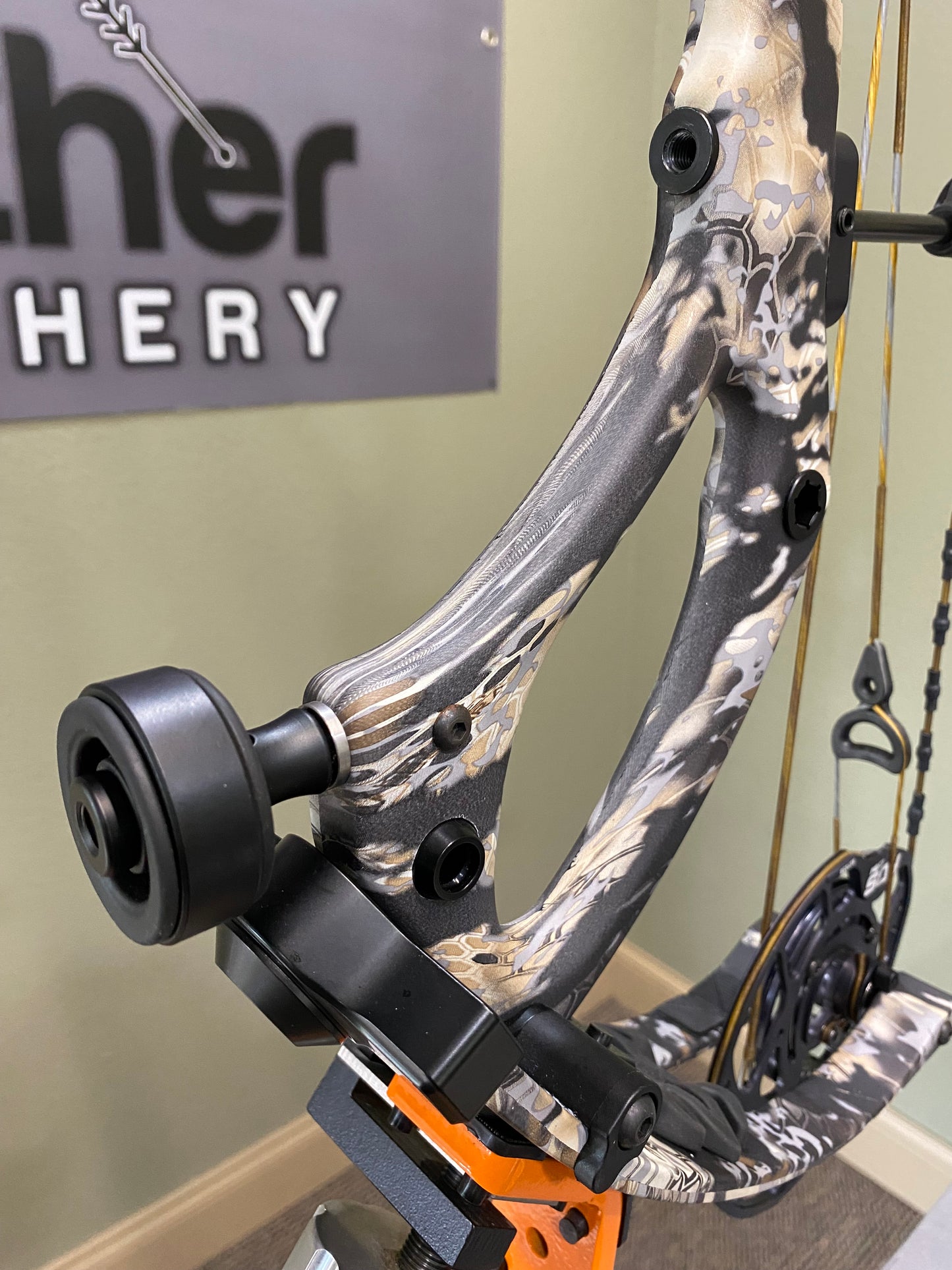 PSE Sicario FDS Compound Bow – Used | Right Hand, Kryptek Skyfall