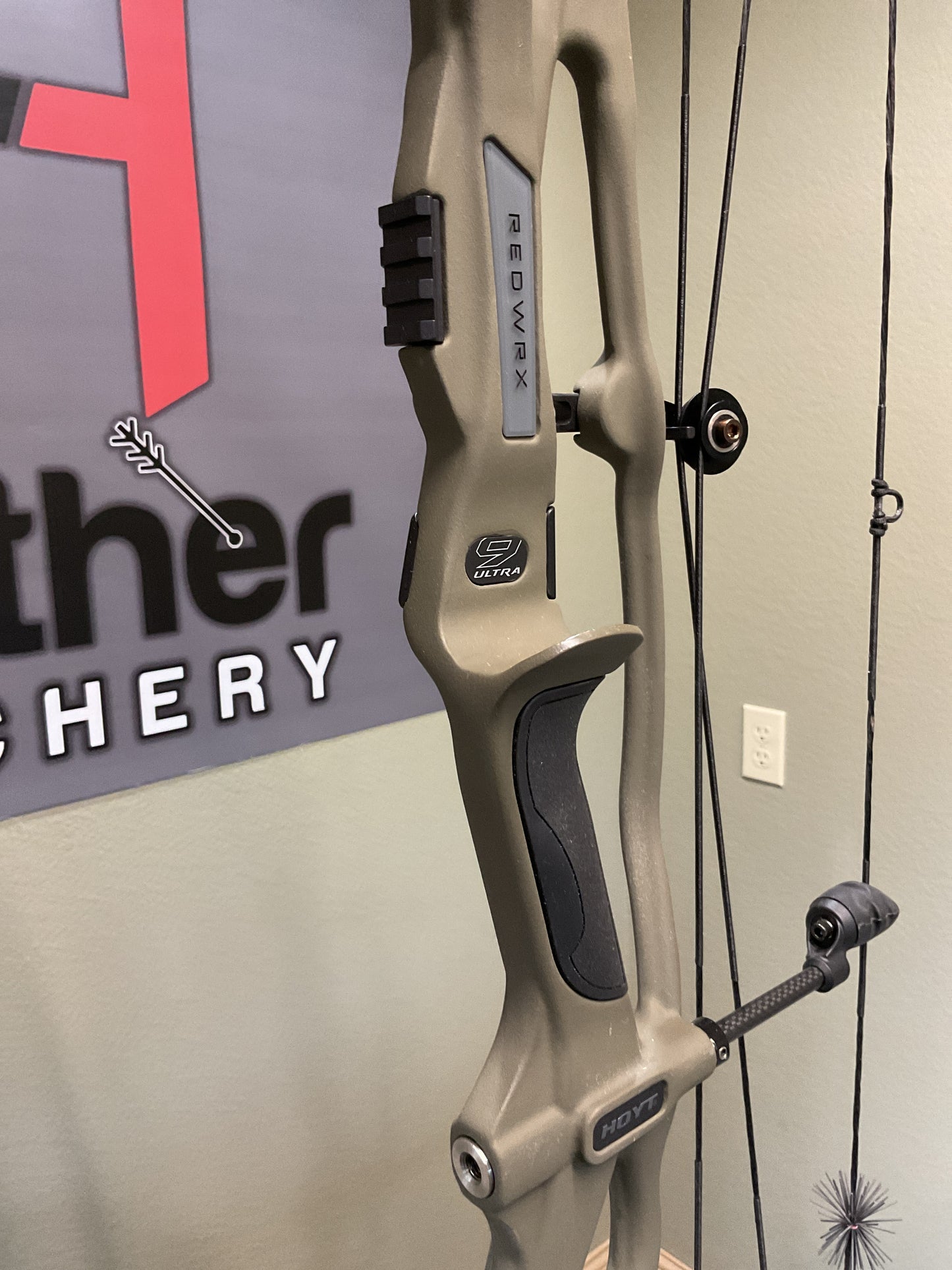 Hoyt RX-9 Ultra RH 70lb Wilderness