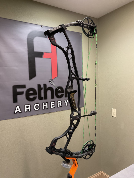 Hoyt Spyder-30 RH 70LB 28.5DL Black