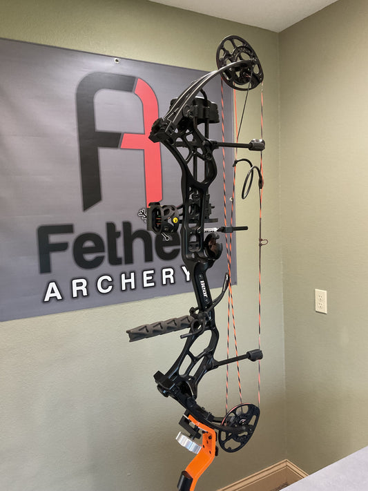 Bear Archery Threat RTH Compound Bow — 70lb RH