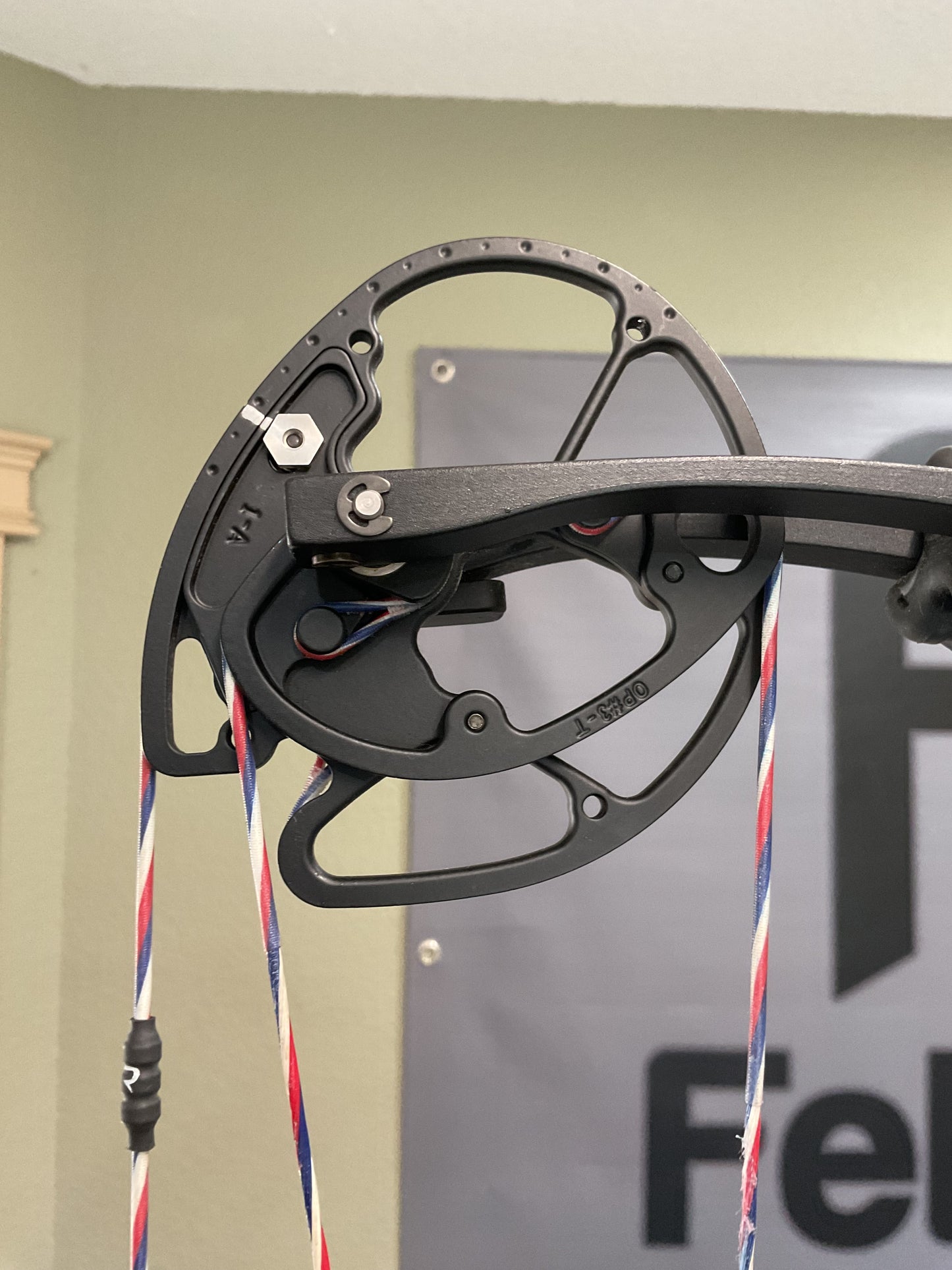 Elite Option-6 RH 70LB 29DL Black