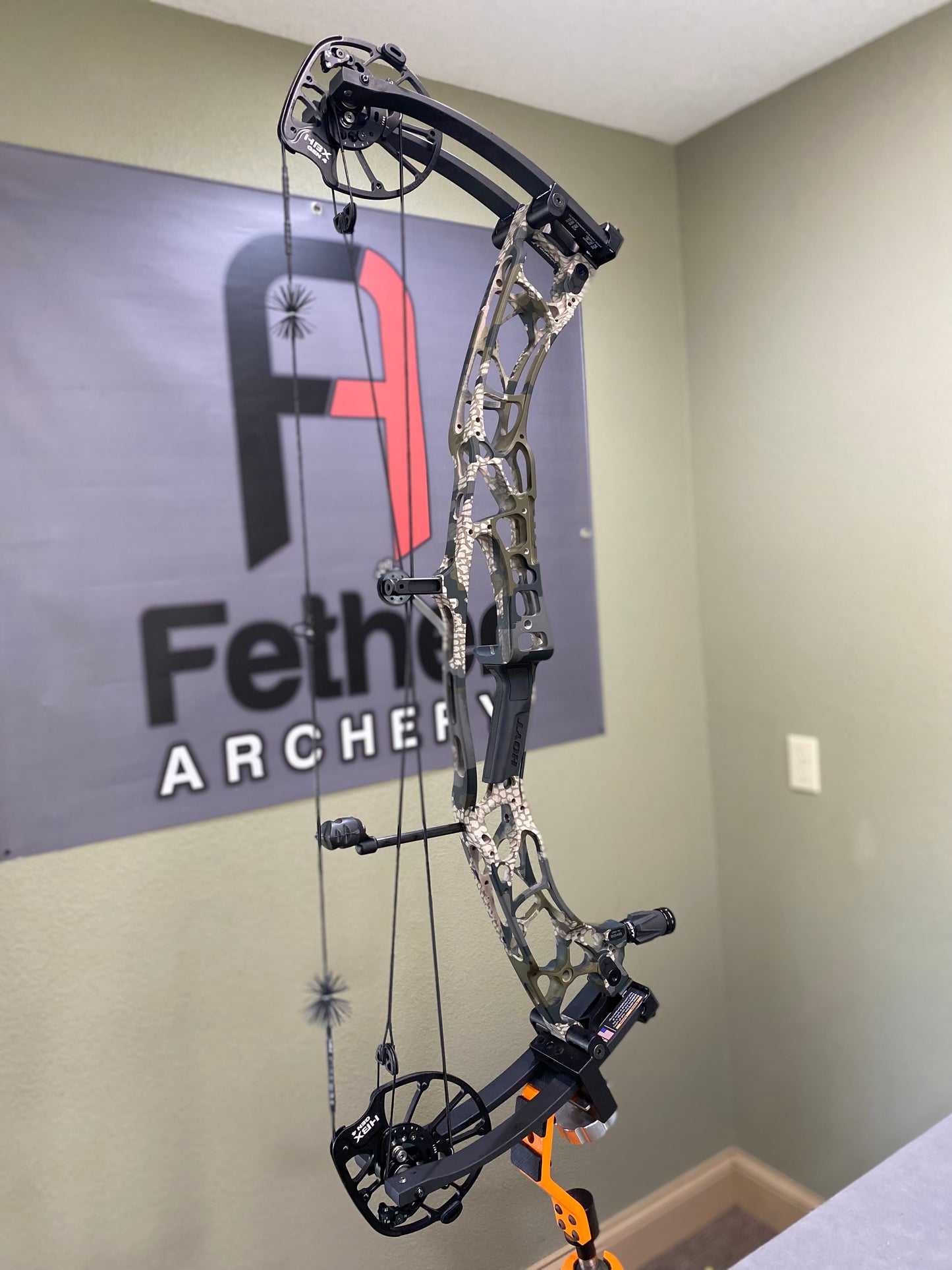 Hoyt AX90 Beast Compound Bow – Used | Right Hand, Kuiu Verde 2.0