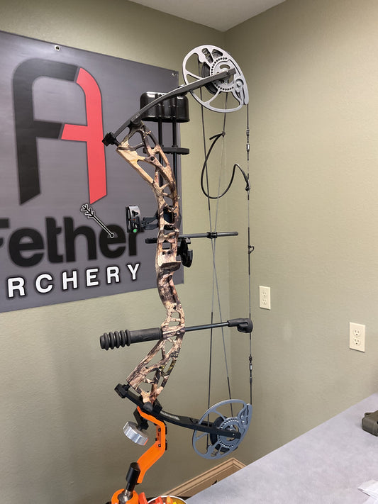 Diamond Edge Max 20-70Lb Right Hand Camo (Used)