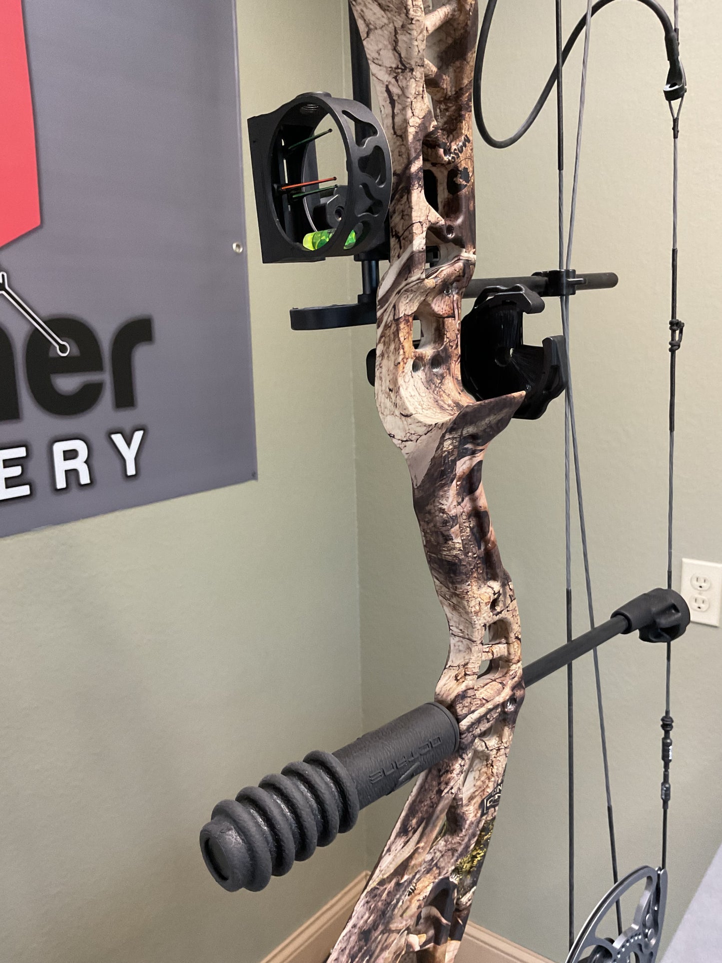 Diamond Edge Max 20-70Lb Right Hand Camo (Used)