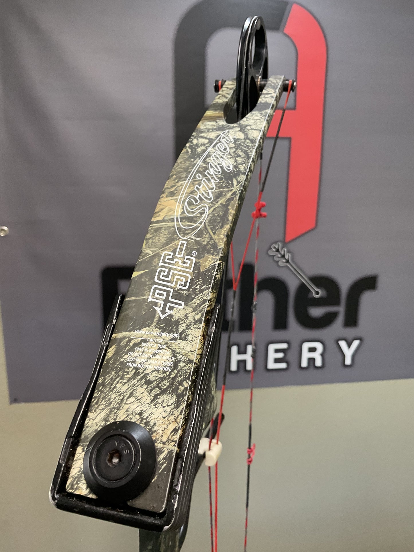 PSE Stinger 60lb RH Camo Compound Bow (Used)