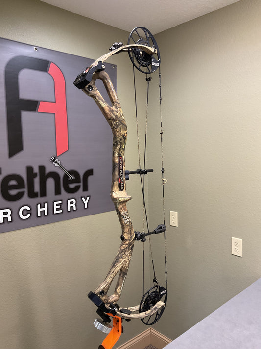 PSE Carbon Air® Stealth Mach 1 RH 60lb 25-30.5 DL Mossy Oak