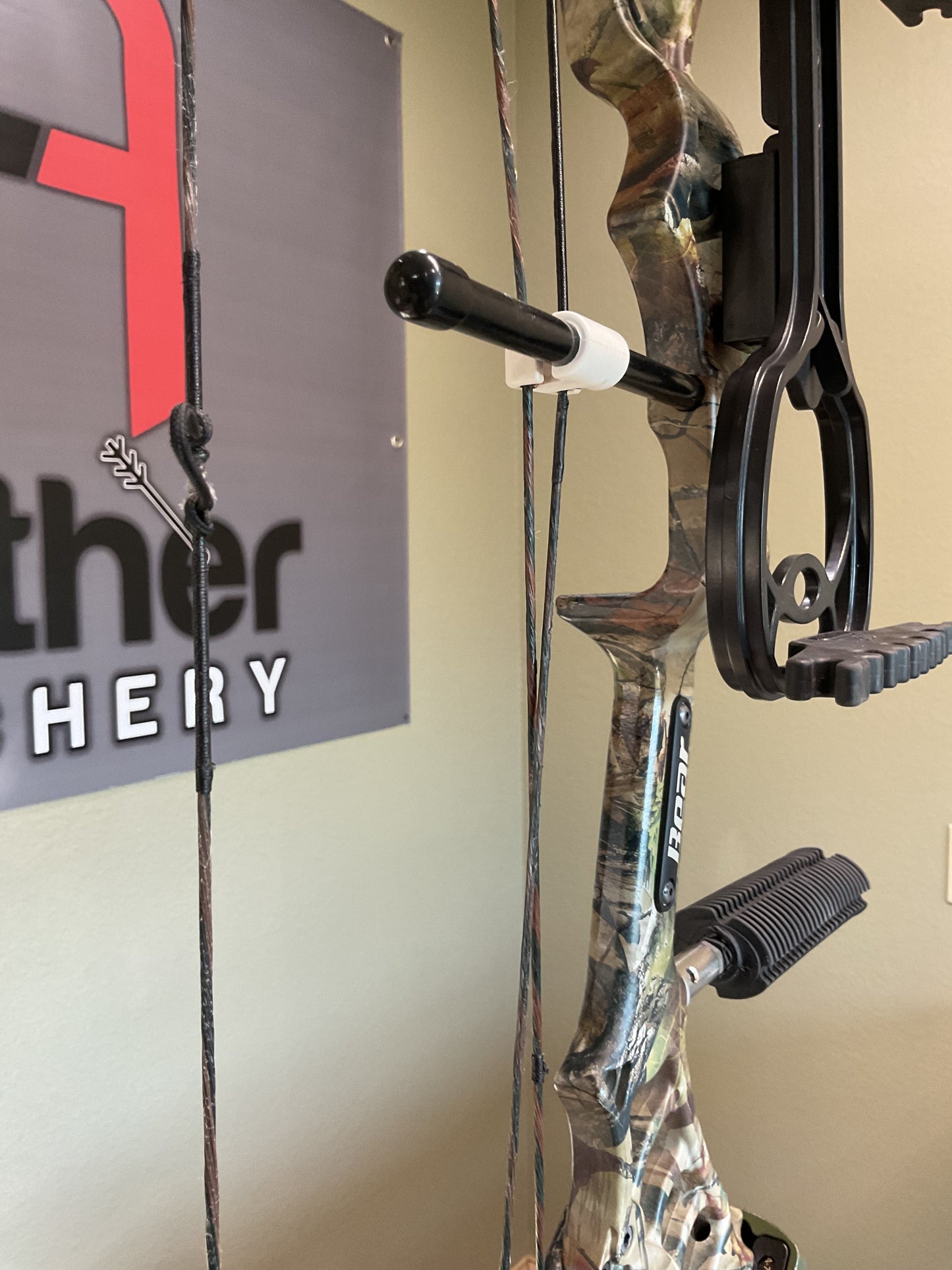 Bear Legion RH 70lb 26-31" DL Realtree